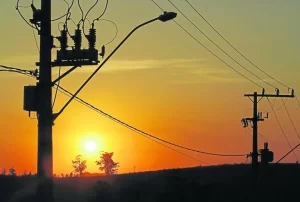 Saiba a quem solicitar os serviÃÂ§os de iluminaÃÂ§ÃÂ£o