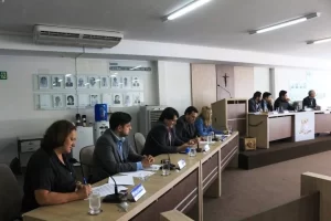 Aprovado em sessÃÂ£o extraordinÃÂ¡ria Projeto de Lei que concede revisÃÂ£o salarial aos servidores da UnirG