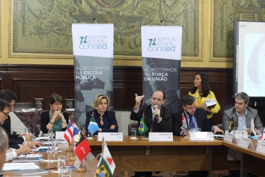 Ministro da EducaÃÂ§ÃÂ£o destaca empenho dos educadores tocantinenses