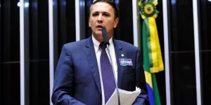 Carlos Gaguim diz que Vicentinho JÃÂºnior "estÃÂ¡ desesperado" e que "nunca fez nada pelo Tocantins"