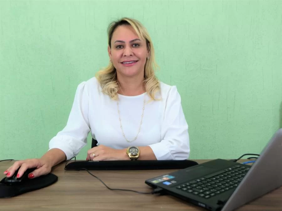 Prefeito Ronaldo Dimas nomeia nova secretÃÂ¡ria municipal de SaÃÂºde em AraguaÃÂ­na