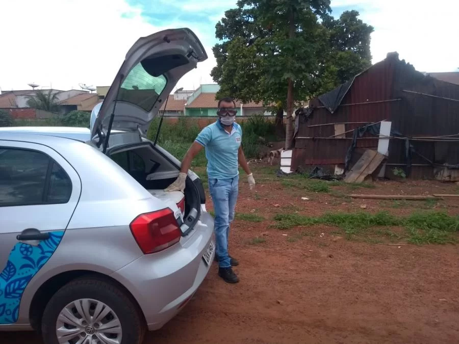 Marmitas sÃÂ£o entregues para cerca de 60 pessoas que vivem em situaÃÂ§ÃÂ£o de rua em Palmas