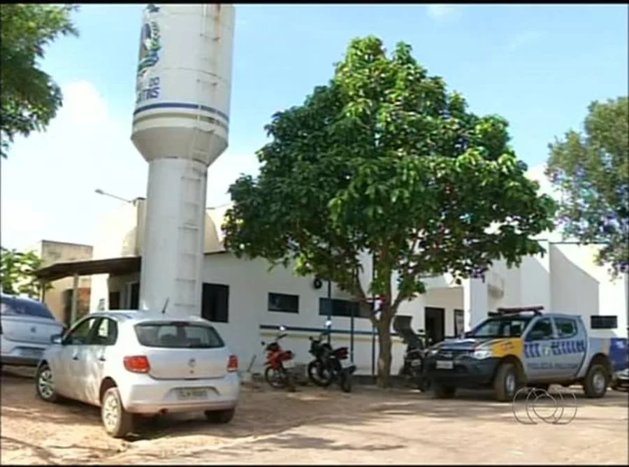 Presos fogem da cadeia de GuaraÃÂ­, fazem refÃÂ©ns e sÃÂ£o capturados pela polÃÂ­cia