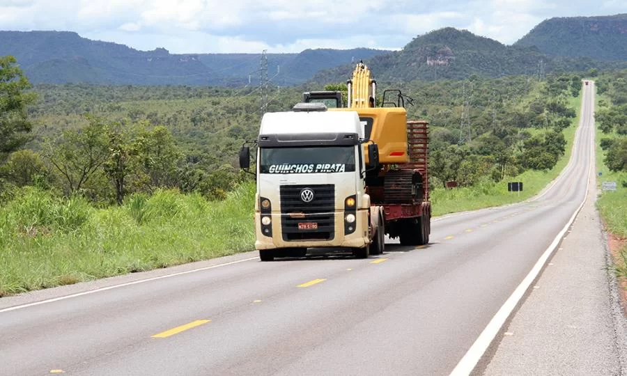 Rodovias que estÃÂ£o em estado de desmoronamento serÃÂ£o reconstruÃÂ­das