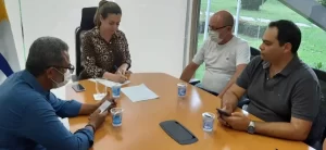 Servidores com 60 anos e pessoas com comorbidades serÃÂ£o afastados