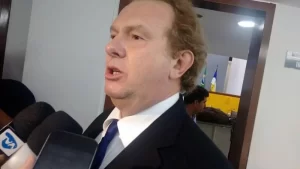 PR pede para MP Eleitoral denunciar Mauro Carlesse por falsidade ideolÃÂ³gica, crime contra ordem financeira e lavagem de dinheiro