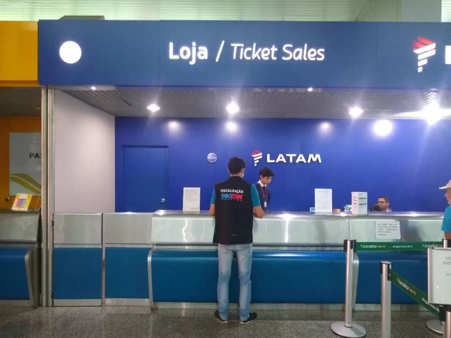 Gol e Latam sÃÂ£o notificadas pelo Procon por dificultar remarcaÃÂ§ÃÂ£o de passagens
