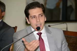 Olyntho destaca crescimento do PSDB e reforÃÂ§a candidatura de AtaÃÂ­des ao senado