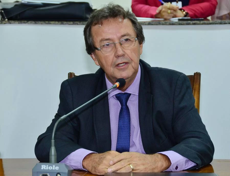 Projeto de Vilmar propÃÂµe reduÃÂ§ÃÂ£o proporcional das mensalidades na rede privada de ensino