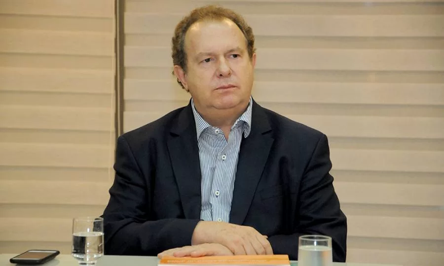 Mauro Carlesse reduzirÃÂ¡ despesas por conta de queda na arrecadaÃÂ§ÃÂ£o