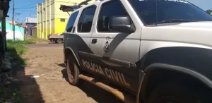 PolÃÂ­cia prende suspeitos ela prÃÂ¡tica do crime de trÃÂ¡fico de drogas e associaÃÂ§ÃÂ£o para o trÃÂ¡fico