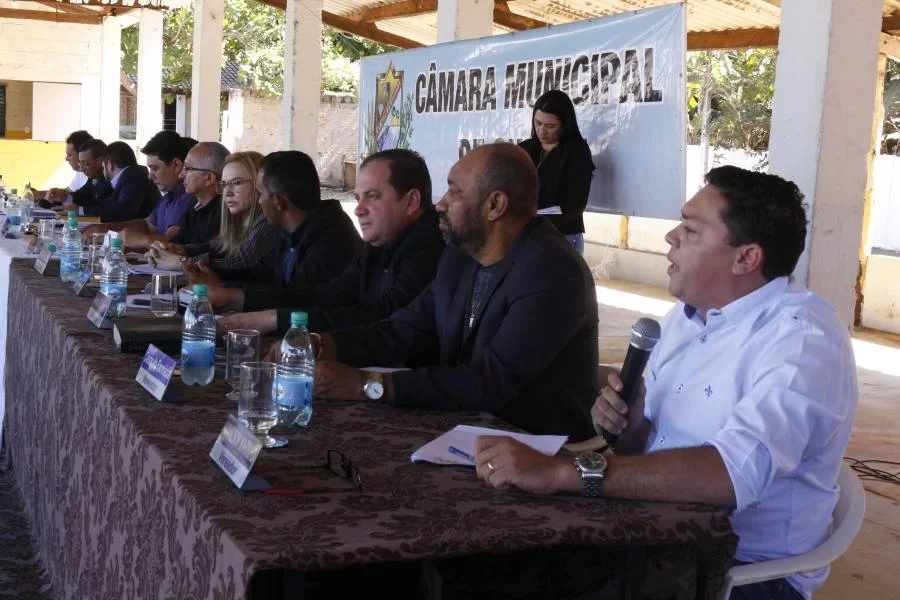 SessÃÂ£o Itinerante no Trevo da Praia: Vereadores votam requerimentos destinados a atender demandas do povoado