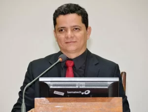 Jorge Frederico aponta possÃÂ­vel polarizaÃÂ§ÃÂ£o entre Carlesse e Amastha