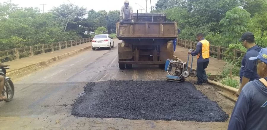 Governo realiza manutenÃÂ§ÃÂ£o na TO-050 em Porto Nacional