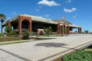 Governo estuda repatriar 140 estudantes que estÃÂ£o no Paraguai e na BolÃÂ­via; Itamaraty ressalta esforÃÂ§o