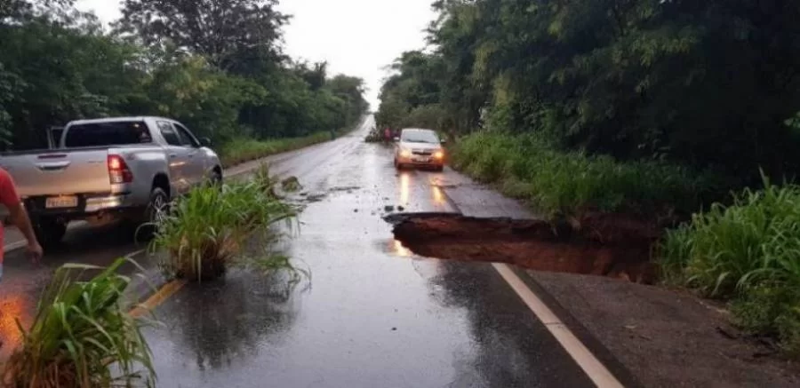 BR- 153, prÃÂ³xima a FigueirÃÂ³polis, estÃÂ¡ parcialmente liberada