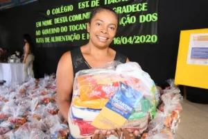 Kits de alimentos e de produtos de higiene comeÃÂ§am a ser entregues na Regional de Pedro Afonso