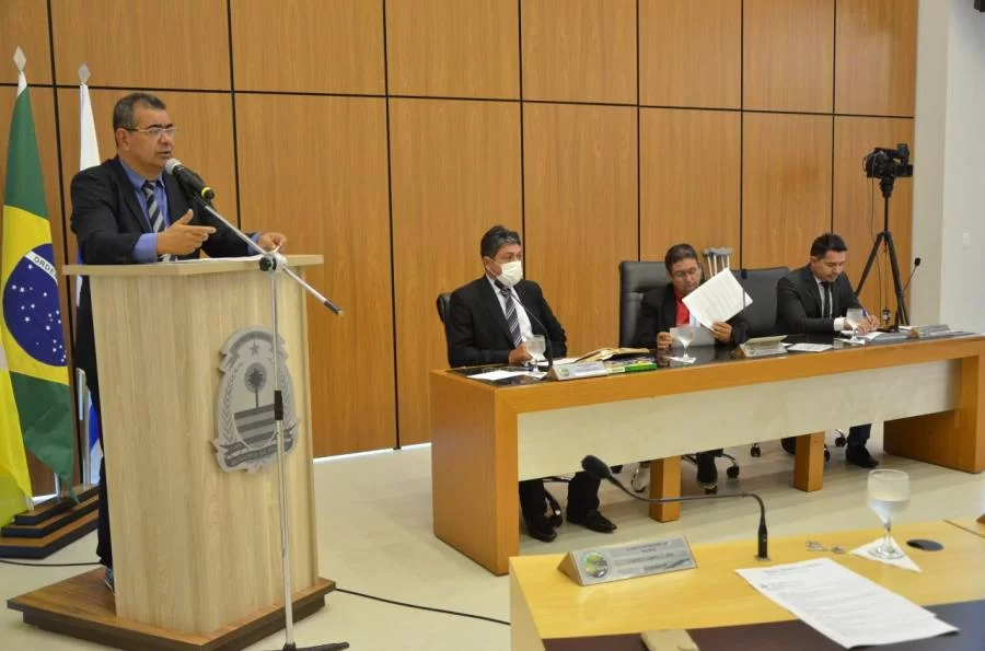 Campelo alerta para dificuldades do transporte pÃÂºblico em Palmas