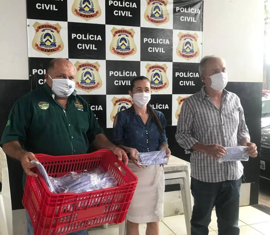 PolÃÂ­cia Civil: Delegacia Regional de AraguaÃÂ­na recebe doaÃÂ§ÃÂ£o de 150 kits de mÃÂ¡scaras