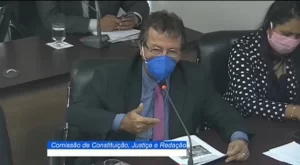 Vilmar Oliveira defende projeto de reduÃÂ§ÃÂ£o das mensalidades e diz que momento ÃÂ© de Solidariedade