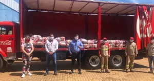 Prefeitura de Palmas recebe a doaÃÂ§ÃÂ£o de 173 cestas de alimentos da empresa Coca-Cola