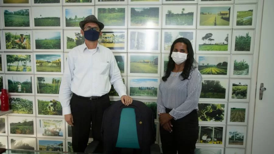 Prefeita de Santa Rita do TO intercede pela regularizaÃÂ§ÃÂ£o fundiÃÂ¡ria no Assentamento SÃÂ£o Judas