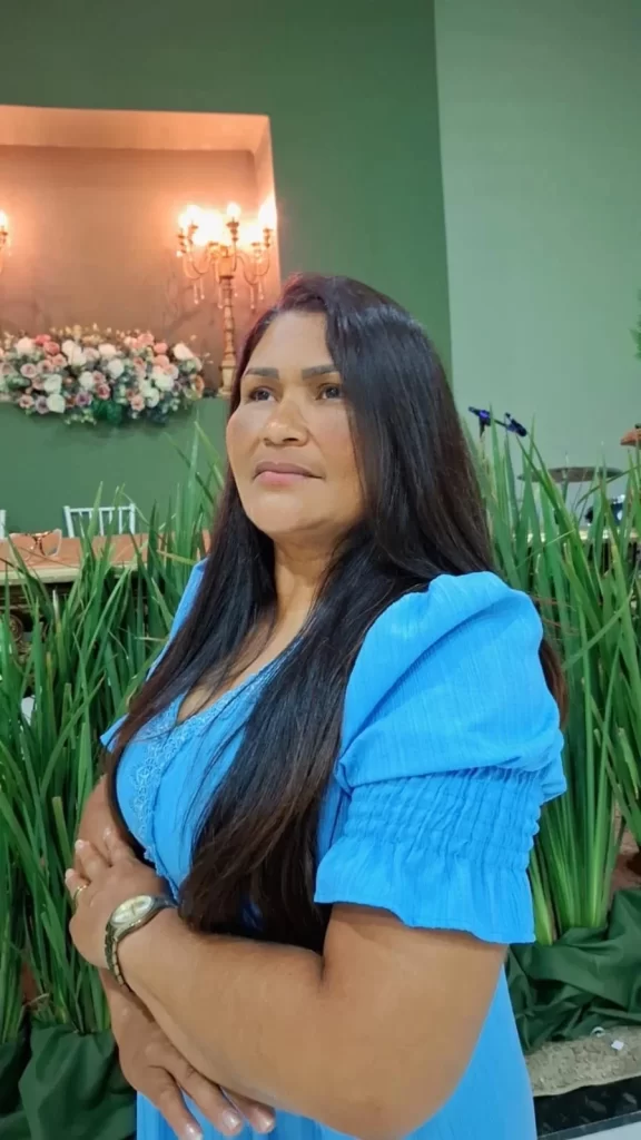 Ânimo para vencer: Missionária Cleide Ribeiro ministra fé e força com base em Filipenses 4:13