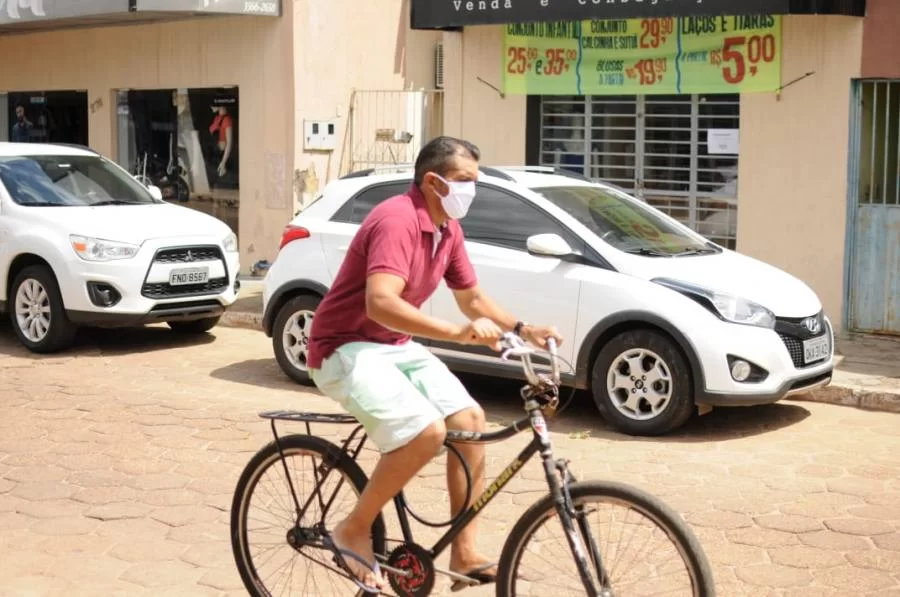 Em primeiro dia de uso obrigatÃÂ³rio, maioria da populaÃÂ§ÃÂ£o adere ÃÂ s mÃÂ¡scaras em Miracema
