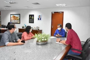 No dia Enfermagem, Antonio Andrade se reÃÂºne com representantes da categoria