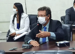 Projeto de Vilmar de Oliveira de reduÃÂ§ÃÂ£o das mensalidades nas instituiÃÂ§ÃÂµes privadas ÃÂ© aprovado nas FinanÃÂ§as