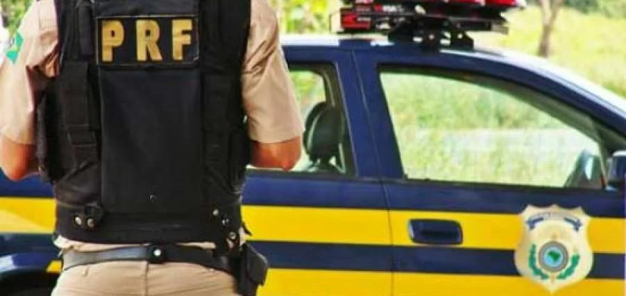 PRF prende homem em flagrante por uso de CNH falsa