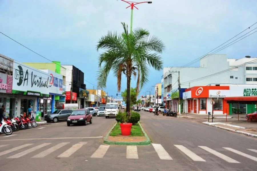 Postos de combustÃÂ­veis, farmÃÂ¡cias e supermercados poderÃÂ£o funcionar sem restriÃÂ§ÃÂ£o de horÃÂ¡rio