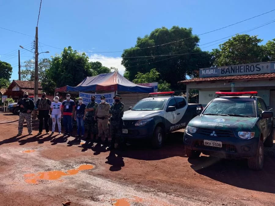 PolÃÂ­cias Civil e Militar fiscalizam cumprimento de decreto no municÃÂ­pio de Caseara