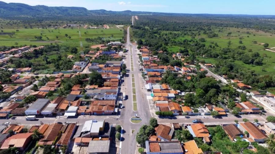 Bandeirantes do Tocantins terÃÂ¡ projeto inovador de produÃÂ§ÃÂ£o de energia fotovoltaica