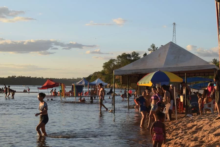 Milhares de pessoas visitam praias pedroafonsinas durante final de semana