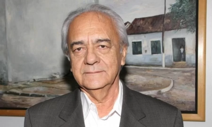 MoisÃÂ©s Avelino decreta novas medidas a serem adotadas pela populaÃÂ§ÃÂ£o de ParaÃÂ­so