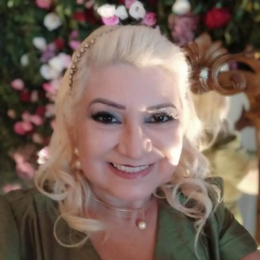Colunista Jaciara Barros celebra mais um ano de vida