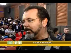 PT lanÃÂ§a Leador Machado como prÃÂ©-candidato a prefeito em AraguaÃÂ­na com apoio de CÃÂ©lio Moura