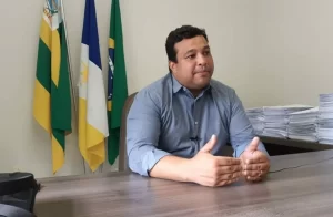 JuÃÂ­za determina que prefeito de Peixe revogue artigos de decreto que libera veraneio