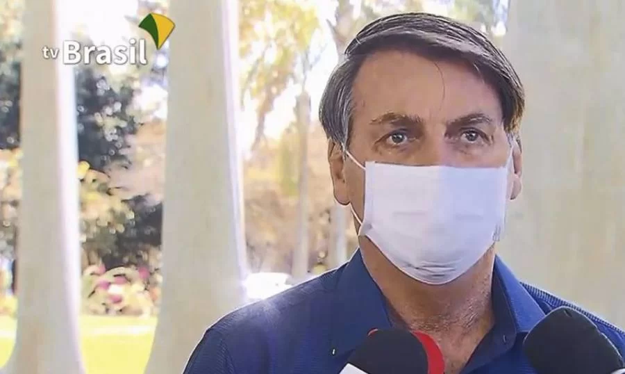 Jair Messias Bolsonaro testa positivo apÃÂ³s 'ignorar' vÃÂ­rus do Covid-19