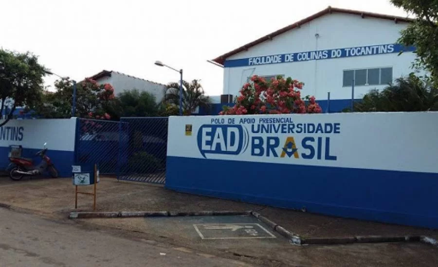 Alunos de Universidade de Colinas cobram resposta sobre desconto no pagamento de mensalidade