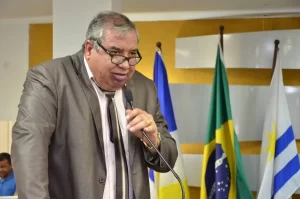 Vereador Jucelino Rodrigues comemora regulamentaÃÂ§ÃÂ£o do programa "Essa Terra ÃÂ© Nossa"