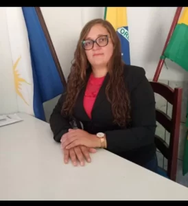 Vereadora aponta porque foi a ÃÂºnica a nÃÂ£o declarar apoio ÃÂ  reeleiÃÂ§ÃÂ£o de Itair Martins em Rio Sono