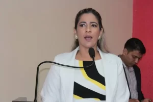 PatrÃÂ­cia Evelin: falta de traquejo polÃÂ­tico ou administrativo?