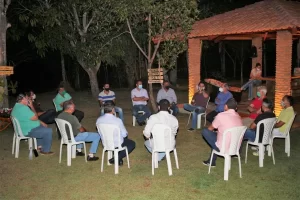 Podemos, SD, DEM, PATRIOTAS, PROS , PSD e Cidadania fecham alianÃÂ§a e caminham para a escolha do candidato do grupo em AraguaÃÂ­na