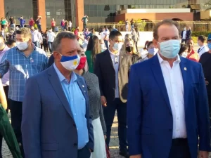 Antonio Andrade ressalta importÃÂ¢ncia das novas unidades de ÃÂ´nibus escolares para reduzir evasÃÂ£o