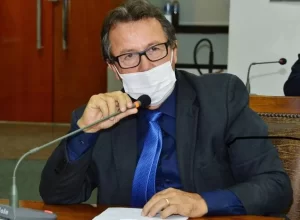Vilmar de Oliveira solicita obras de infraestrutura para 32 municÃÂ­pios