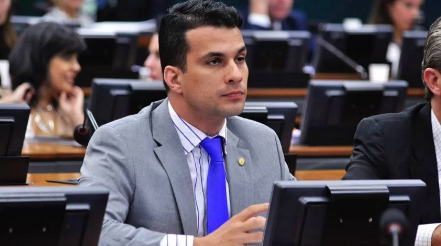 PSD de AraguaÃÂ­na acata decisÃÂ£o de IrajÃÂ¡ Abreu e adia convenÃÂ§ÃÂ£o; Regional alega pendÃªncias nos acordos polÃÂ­ticos