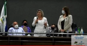 Sem seguranÃÂ§a jurÃÂ­dica, Lires Ferneda recua e lanÃÂ§a FÃÂ¡tima CoÃªlho para sua sucessÃÂ£o em Guarai com Donizete Rocha atual vice