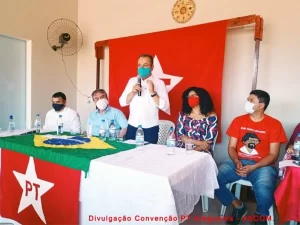 PT oficializa candidatura de Juiz Leador e professora Vera e vereadores em AraguaÃÂ­na